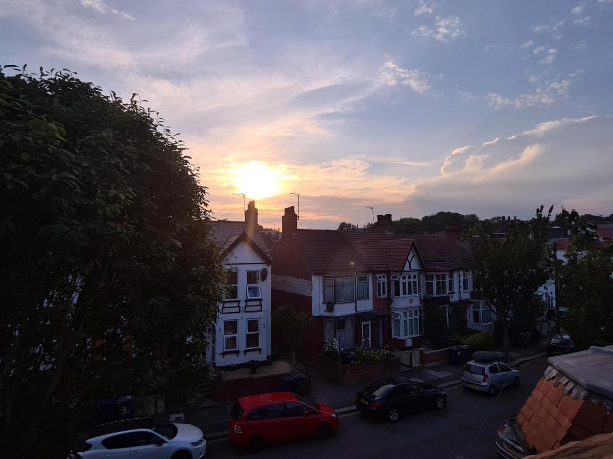 Citystay Albert Apartments In Hendon Nw4 Bagian luar foto